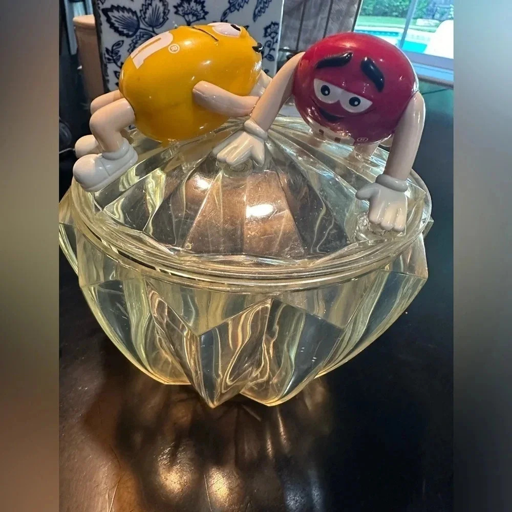 M&M Vintage Plastic Candy Dish Bowl W Lid Red And Yellow M&Ms MARS Chocolate